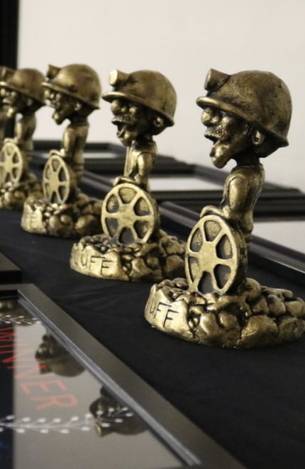 Breaking News! #giantjeffleroy WON best Documentary at <a href="/SCUndergroundFF/">SC Underground FF</a>