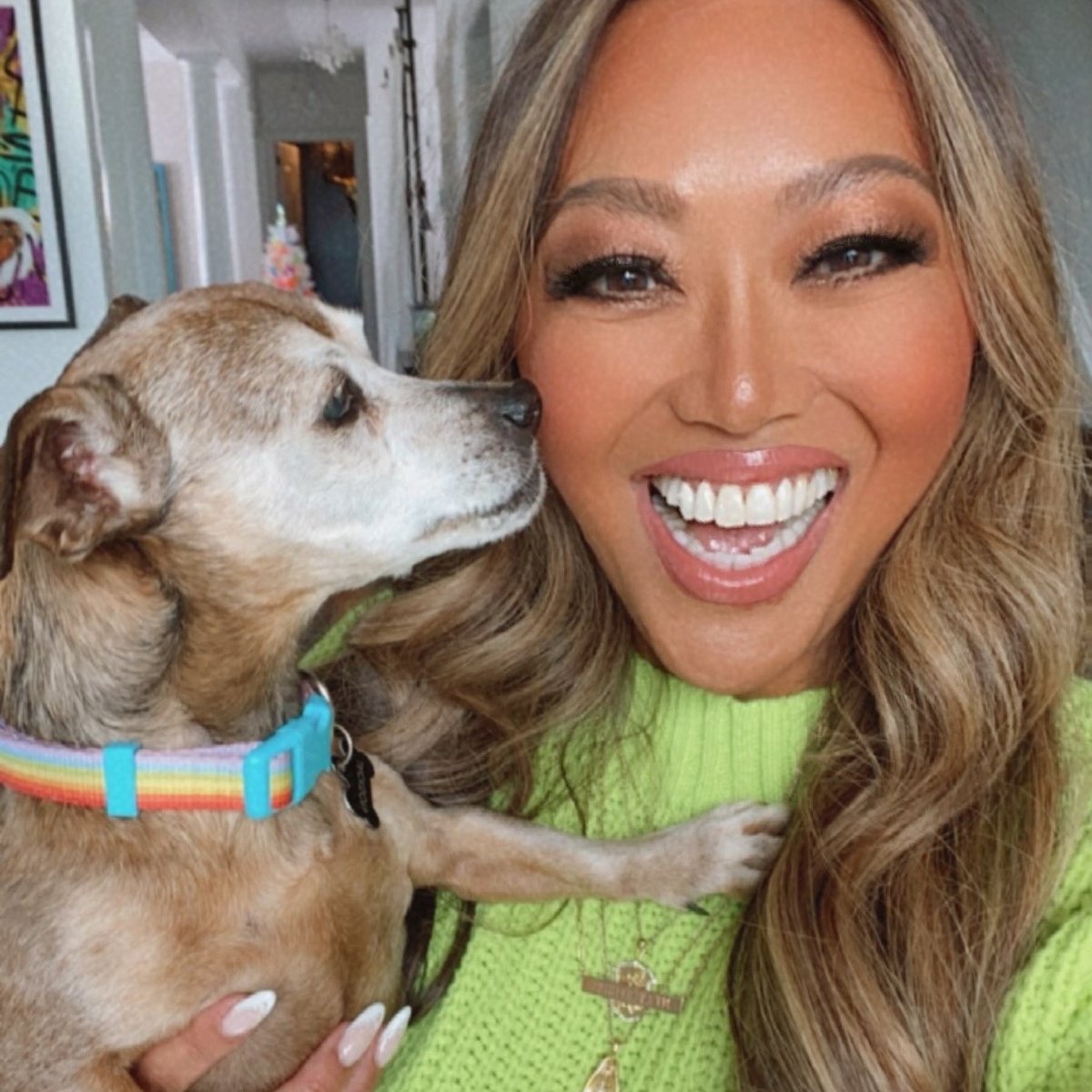 QVC's tweet photo. Monday means THAT'S A WRAP on our 49-hour, weekend-long livestreaming event across QVC & @HSN!✨ What was your favorite part? #ShopWithUsLive
Watch back the *party stream* here: https://t.co/tu4Didgdki https://t.co/OrenmmsOQW