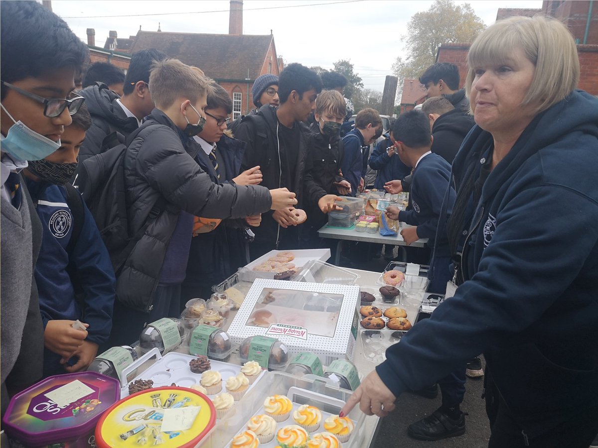 RSBoarding's tweet photo. Today our wonderful charity committee has raised £430 in their very successful bake sale. Many thanks for donating cakes and money everyone! #BuildingGoodMen #Stateboarding #Boarding #UKBoardingSchools #BoardingSchoolAssociation #sure24 #CancerResearch #readingrefugees https://t.co/LpMO1RgZsF