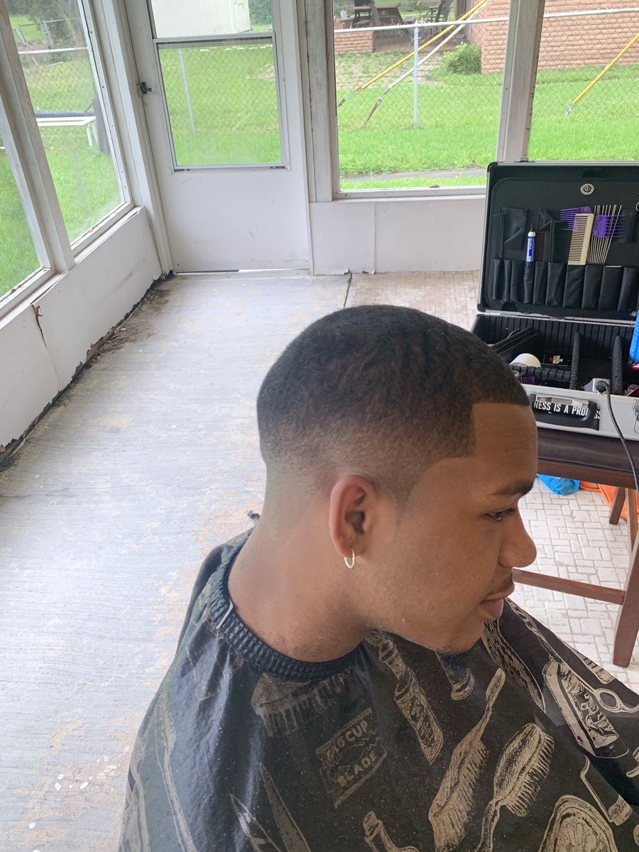 themanechange's tweet image. HUSSLECUTS N FULL EFFECT 

SUPPLYING FRESH FADES AND INSPIRATION🏅

BOOK WITH ME HERE: husslecuts.com

#Husslecuts #Fyp #Fademaster #faded #GlorytoGod #houstonbarber #explorepage