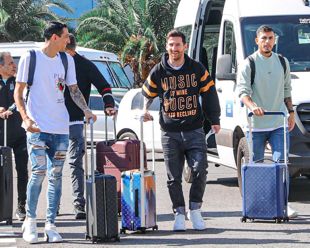 OFContextMessi's tweet photo. Ya esta el Rey en su reino https://t.co/eBueyqX7ZM
