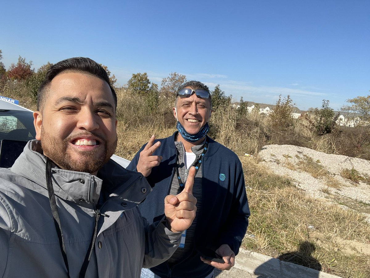 Out in the field with IHX expert Rich! #LifeatATT #ATTEmployee #Showtime #GLM <a href="/GLMIHX/">IHX GREATER LAKES</a> <a href="/andrewdcollings/">Andrew Collings</a>