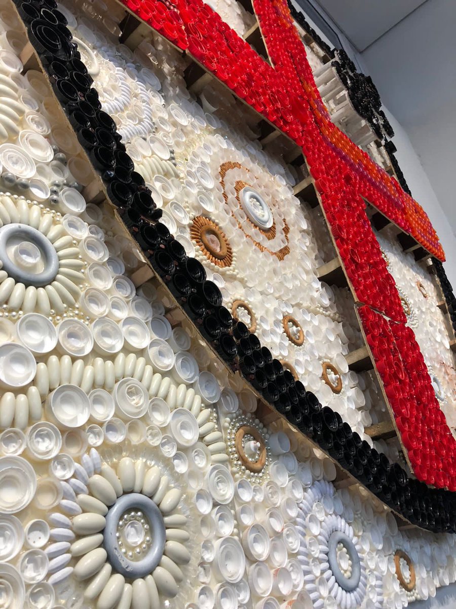 umcebodesign's tweet photo. Today, working with Facilities Crew at Clifton we installed the Clifton Badge, made from acrylics, wood and recycled plastic. 35 litres of glue later it’s up and sparkling and we are so proud of the work we did with Wendy Meyer, Karlien Erasmus and their art students. 🙏 https://t.co/NCSzCjJpxG