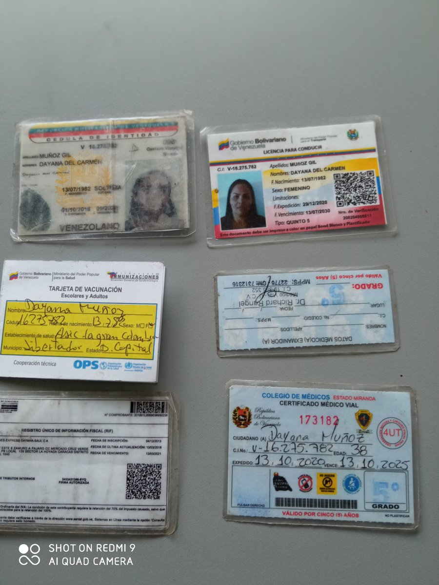 saucedoahi's tweet photo. Está persona parece que la atracaron y sus papeles están en Farmacia Caribe bajando por Capitolio https://t.co/wDCff9kdGq