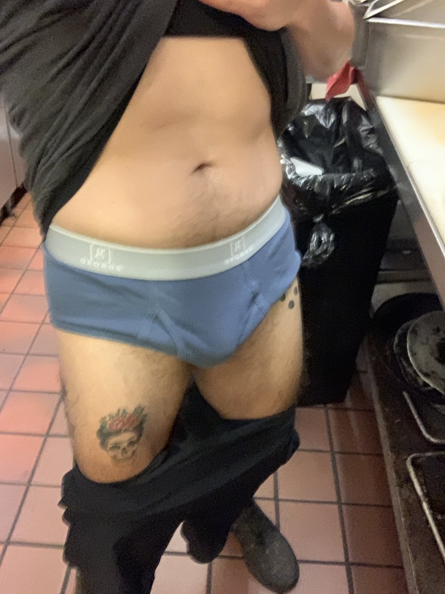 underwhereyougo's tweet photo. Snuck another pic at work before I could get caught. Luckily no one saw! Imagine if I got caught w my pants down. #gay #briefs #briefsbulge #trusas #chonies #undies #twt #tightywhities https://t.co/86GyRGSoWM