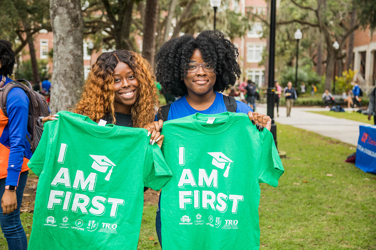 UF_CLAS's tweet image. Happy National First-Gen Day! Celebrate by checking out this story from @UFStudentLife, which highlights two CLAS students'  #FirstGenUF experiences. And be sure to watch the new @SPOHP documentary about @MFOSatUF at the bottom of the article! 
⬇️
studentlife.ufl.edu/2021/11/08/mfo…