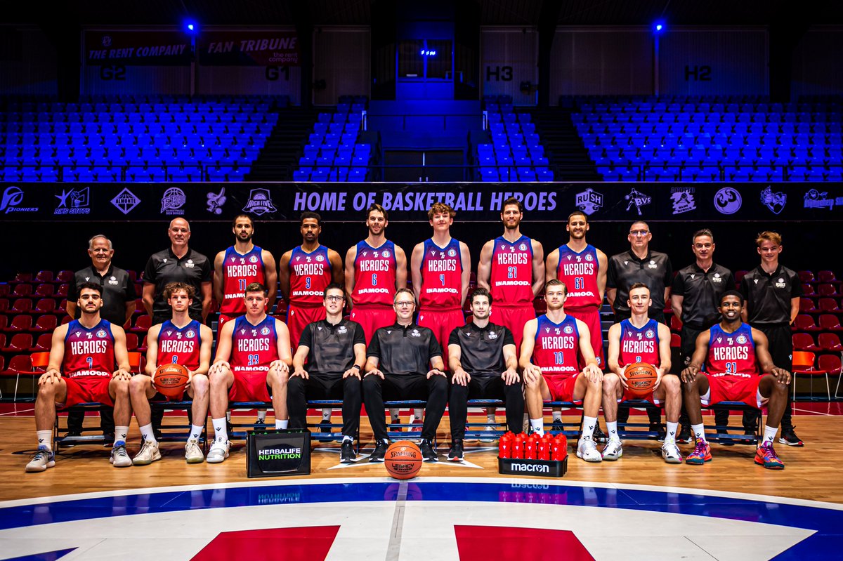 🏀🦸‍♂️ | 𝑺𝒒𝒖𝒂𝒅! Heroes Den Bosch '21-'22. 🔥

📸: @robertverboon