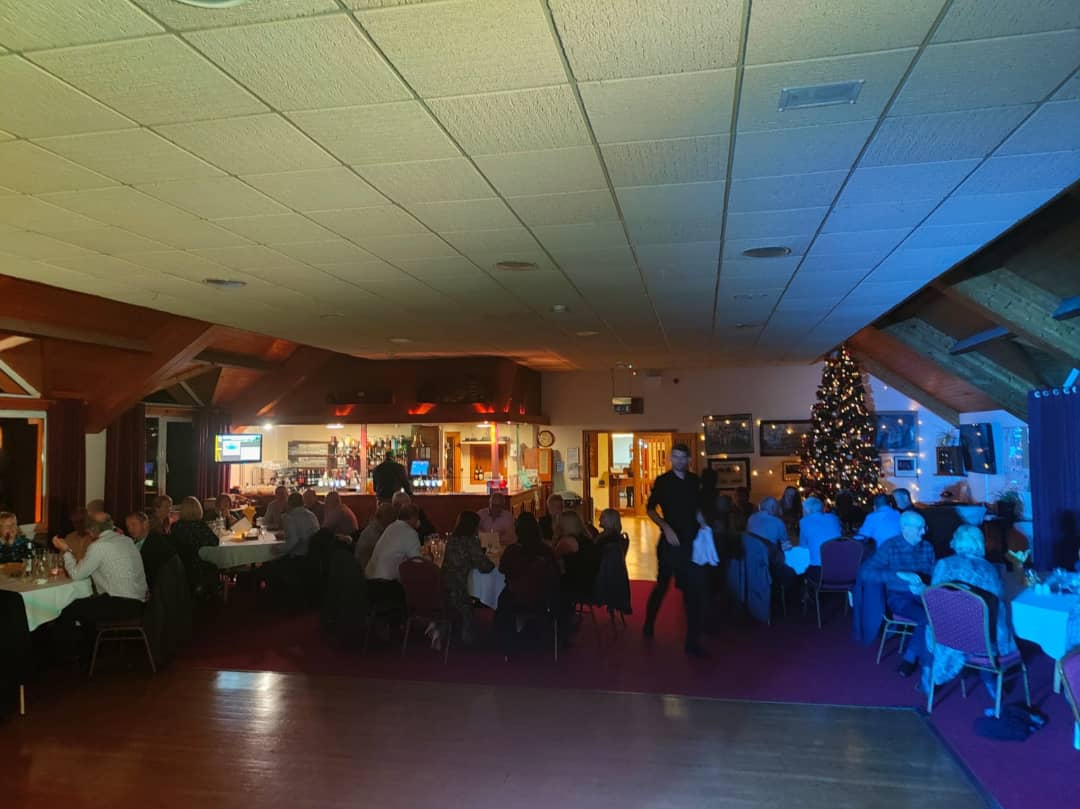 RoyalValentines's tweet photo. Cooperate Function: @CarmarthenGC 6/11/21
We enjoyed performing for the beautifully located Carmarthen Golf Club Saturday! a lovely venue and such welcoming people there! was great to see a full dance floor too!😀#cooperatefunction #functionband #livemusic https://t.co/CZhEAbGDgP