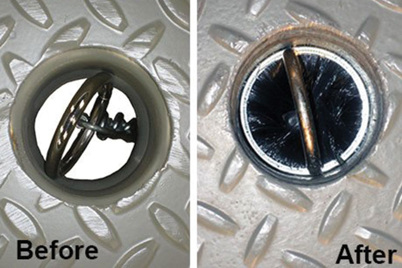 LoadingDocks's tweet image. Weatherseals: A commonly overlooked problem with one easy solution. Call us today! #docklevelers #loadingdock #truckdock #dockseals