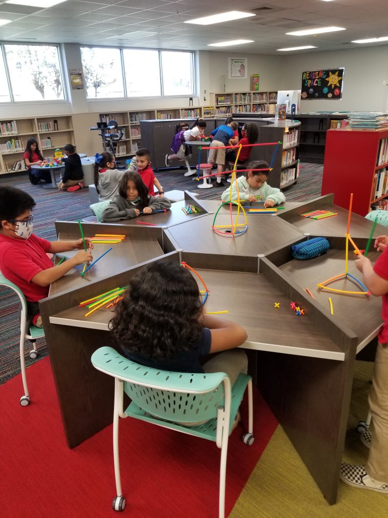 SMSDLibraries's tweet photo. National STEM Day in the ES Library! @StaffordMSD @SMSDElementary #NationalSTEMDay #STEMatSMSD #IAMSTEM https://t.co/iX001z5GYl