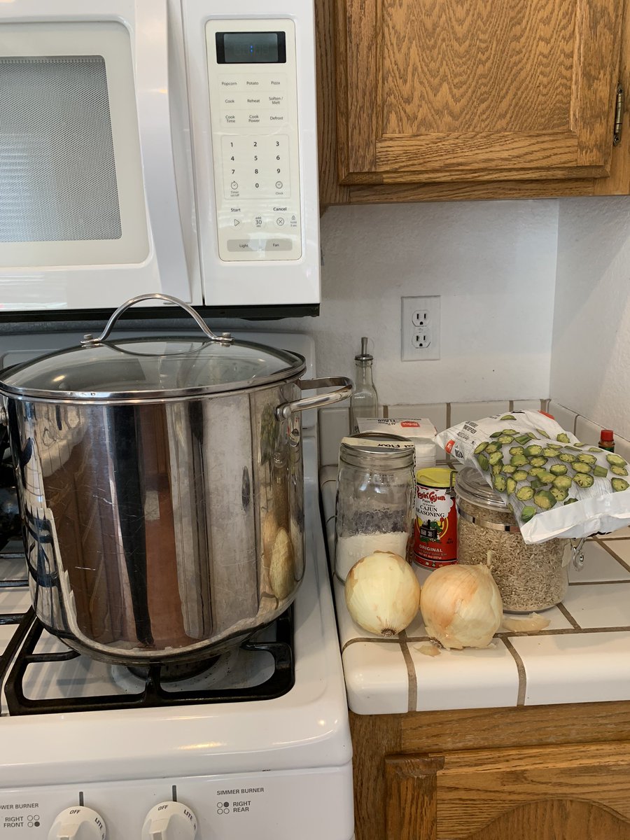 Mandieland32's tweet image. Flour. Butter. Okra. Onion. In my house this can only mean one thing. Gumbo. #gumboseason #ifthepotdontfit #firstyoumakearoux #rouxdat