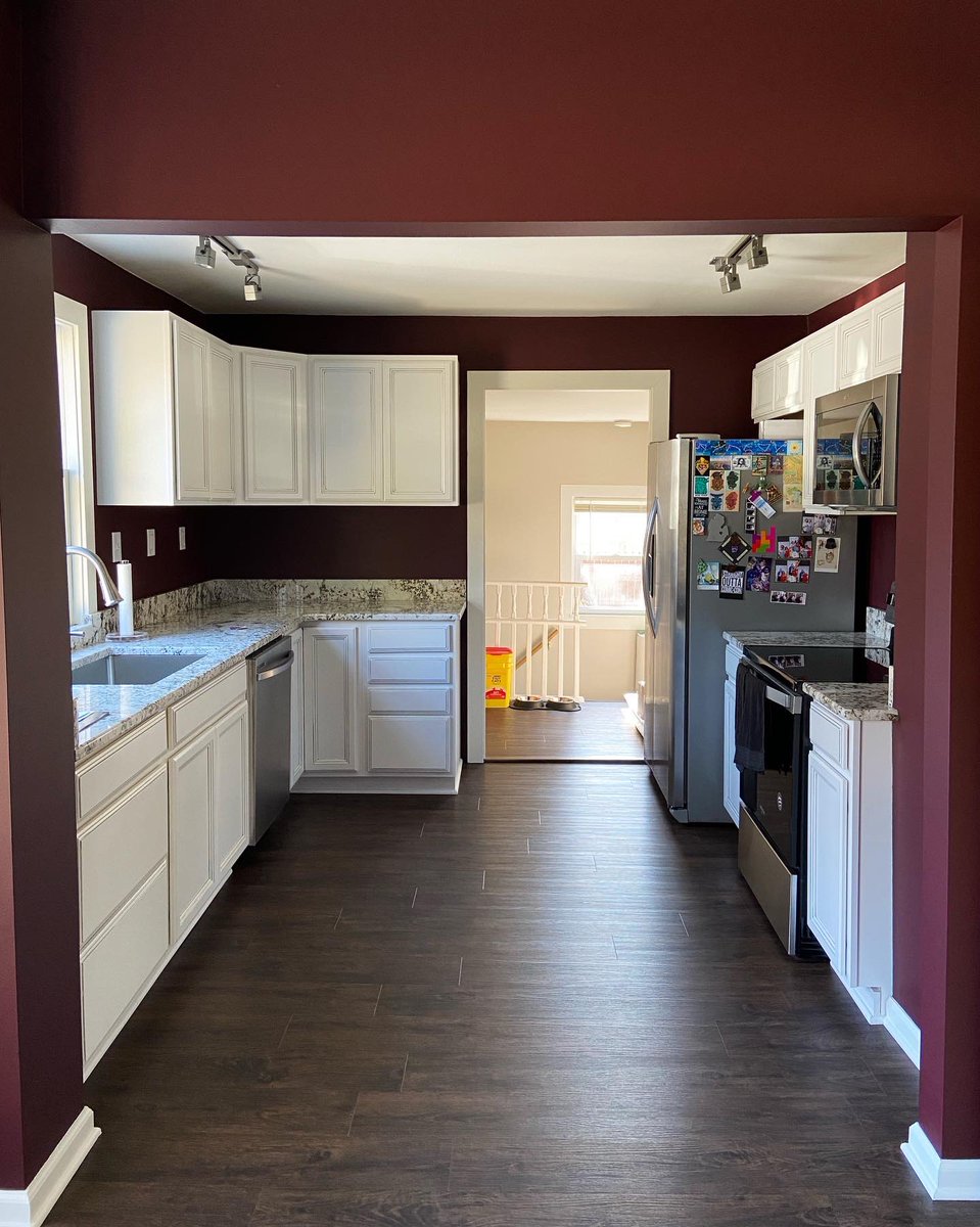 double033's tweet photo. this before &amp; after of our kitchen >>> https://t.co/7v6h5Gy1lt