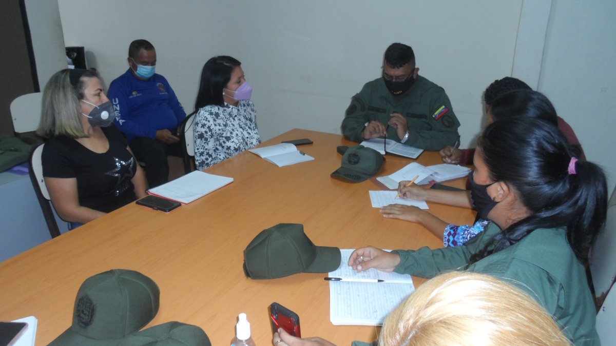 Unefa_Portugues's tweet photo. #08NOV21 En @Unefa_VEN #NucleoPortuguesa Cnel. Iván Gómez Decano, llevó a cabo reunión con jefes de áreas y equipos, fin bajar lineamientos de emanados @rectorado_unefa @angiolillofp @LlanosUnefa @SalaUnefa @Educacion_MPPD @gestion_zulia @VasypcUnefa https://t.co/5dcGLIMVEW