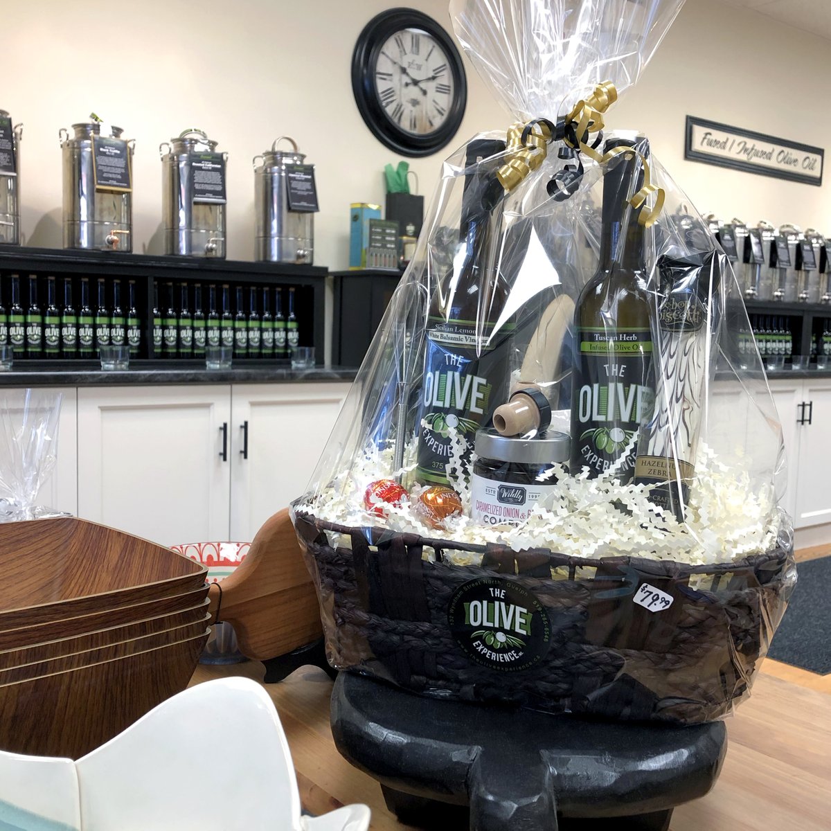 The Olive Experience tweet media