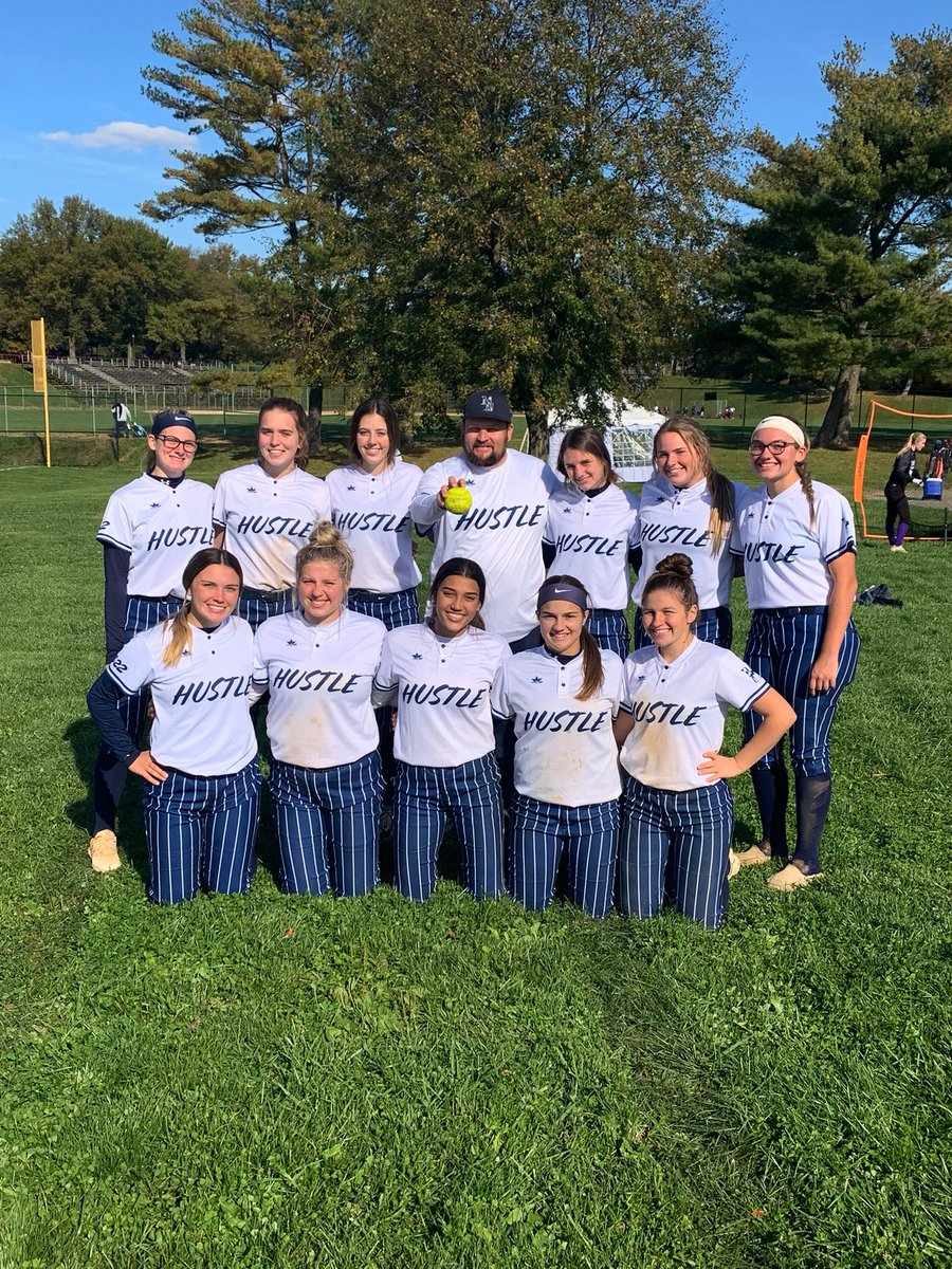hustle_softball's tweet photo. These girls were on 🔥 again this weekend going 4-1 and bringing their showcase record to 11-4 For the fall. Can’t wait to have the girls work directly with college coaches at the Capital City Classic Showcase in Raleigh this weekend. Message me if you are looking for 2022-2024’s https://t.co/9M94x7Enua
