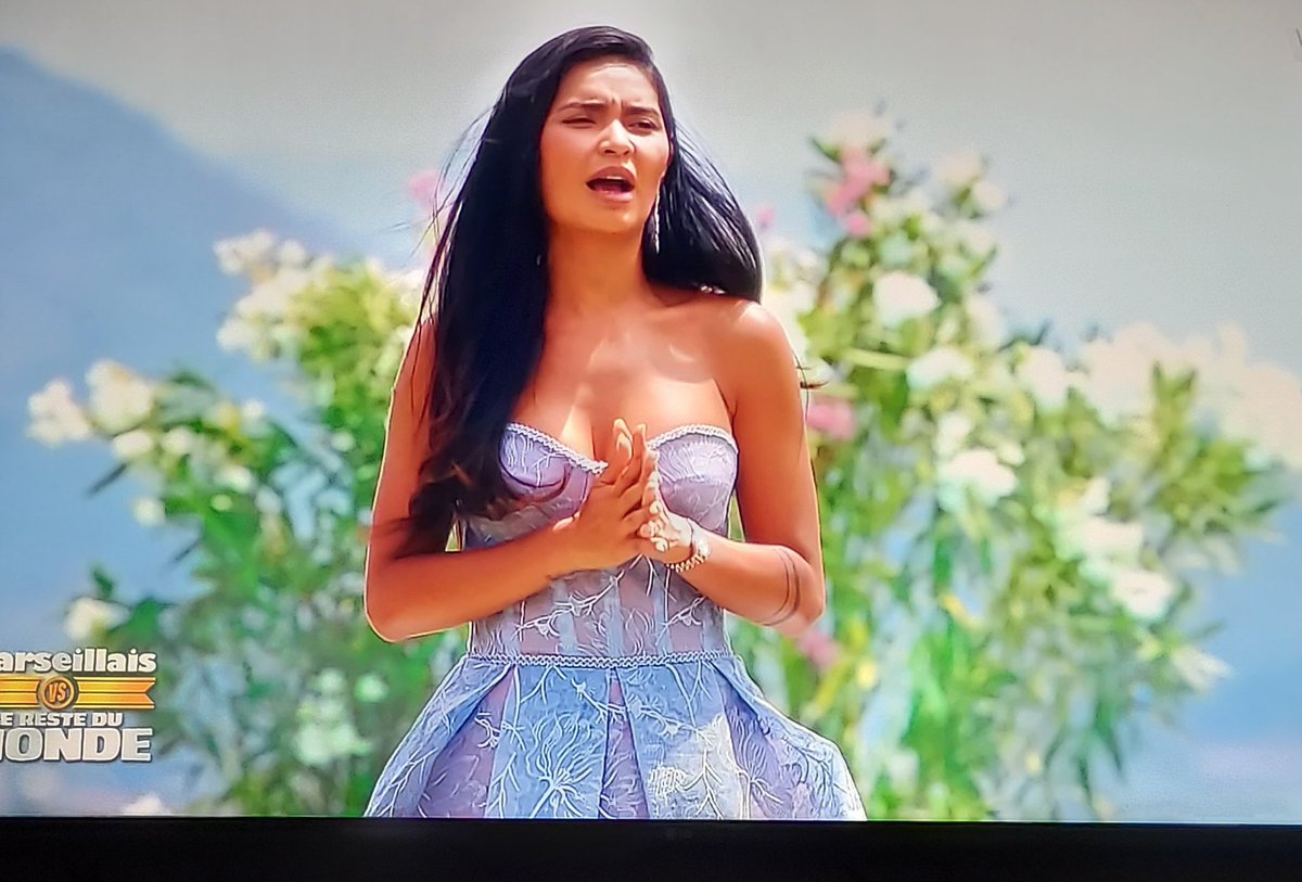 leyna_aurelia's tweet photo. 0n parle pas assez de la beauté de Catalya et de ses tenues sublimes 🥰
#LMvsMonde6 #LMvsRdm6 https://t.co/bZzl1aeYGC
