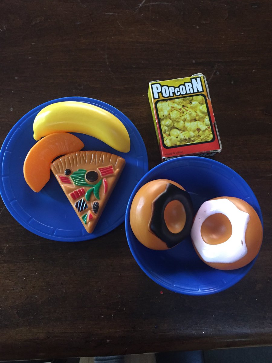 Janetbirdope's tweet photo. ?ChildโS play #ACRBakeAnythingChallenge. Caution may contain traces of plastics #ACR21 #RheumPix โฆ@RheumNowโฉ True confession-I didnโt bake this. Disqualified? https://t.co/ee0QsSnZfS