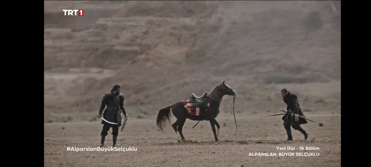 beklenenkral's tweet photo. Barış Arduç rolüne kelimenin tam anlamıyla cuk olmuş. Sanki haftalardır bu rolde izliyormuş gibi hissettim. Tekrardan yolu açık olsun, yine keyifli bir sezon geçirelim. :) 
#AlparslanBüyükSelçuklu https://t.co/4vU75bQmWQ