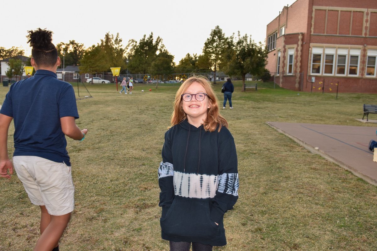 TrinitySchoolOK's tweet photo. Cakewalks, carnival games, Gaga ball, and gaming championships; everyone had a blast at Fall Fest 2021! Thank you to everyone who pitched in and raised over $2500 toward school activities, and to our wonderful PTO for putting on this fantastic event!
#fallfest2021 #gotigers https://t.co/qsXowzLsD3