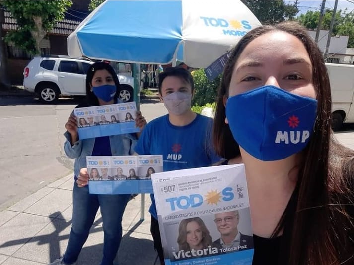 MupOficial's tweet photo. #Sí al futuro 🇦🇷
Seguimos militando en las calles; este 14 de noviembre votá para que no volvamos hacia atrás.

#MovimentoDeUnidadPeronista https://t.co/gdYNdAuV0i