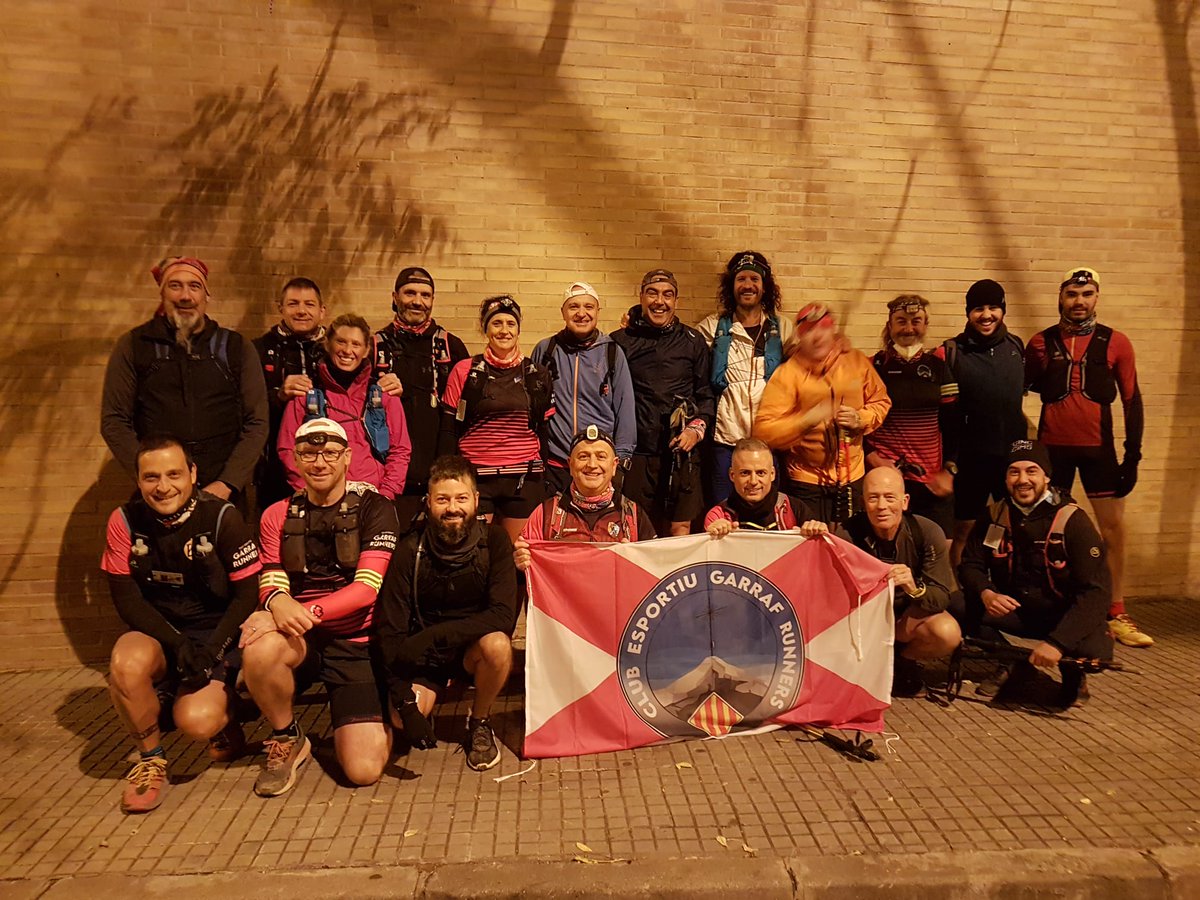 garrafrunners's tweet photo. Ahir es va celebrar la Marxa del #Garraf 2021, i la "marea rosa" del nostre club va ser-hi molt present!😊 Volem donar les gràcies a l'UME per organitzar un any més aquesta prova que tenim marcada al calendari any rere any👏🏼 #Gavà https://t.co/kR0VWwCeHG