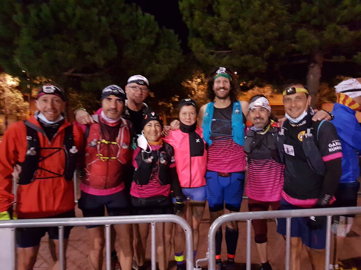 garrafrunners's tweet photo. Ahir es va celebrar la Marxa del #Garraf 2021, i la "marea rosa" del nostre club va ser-hi molt present!😊 Volem donar les gràcies a l'UME per organitzar un any més aquesta prova que tenim marcada al calendari any rere any👏🏼 #Gavà https://t.co/kR0VWwCeHG