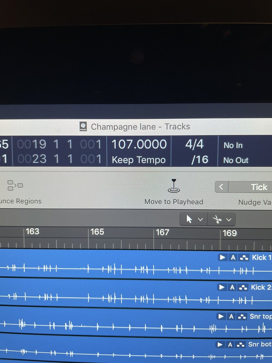 CafeWah's tweet photo. Studio Time https://t.co/MqAaegn9gc
