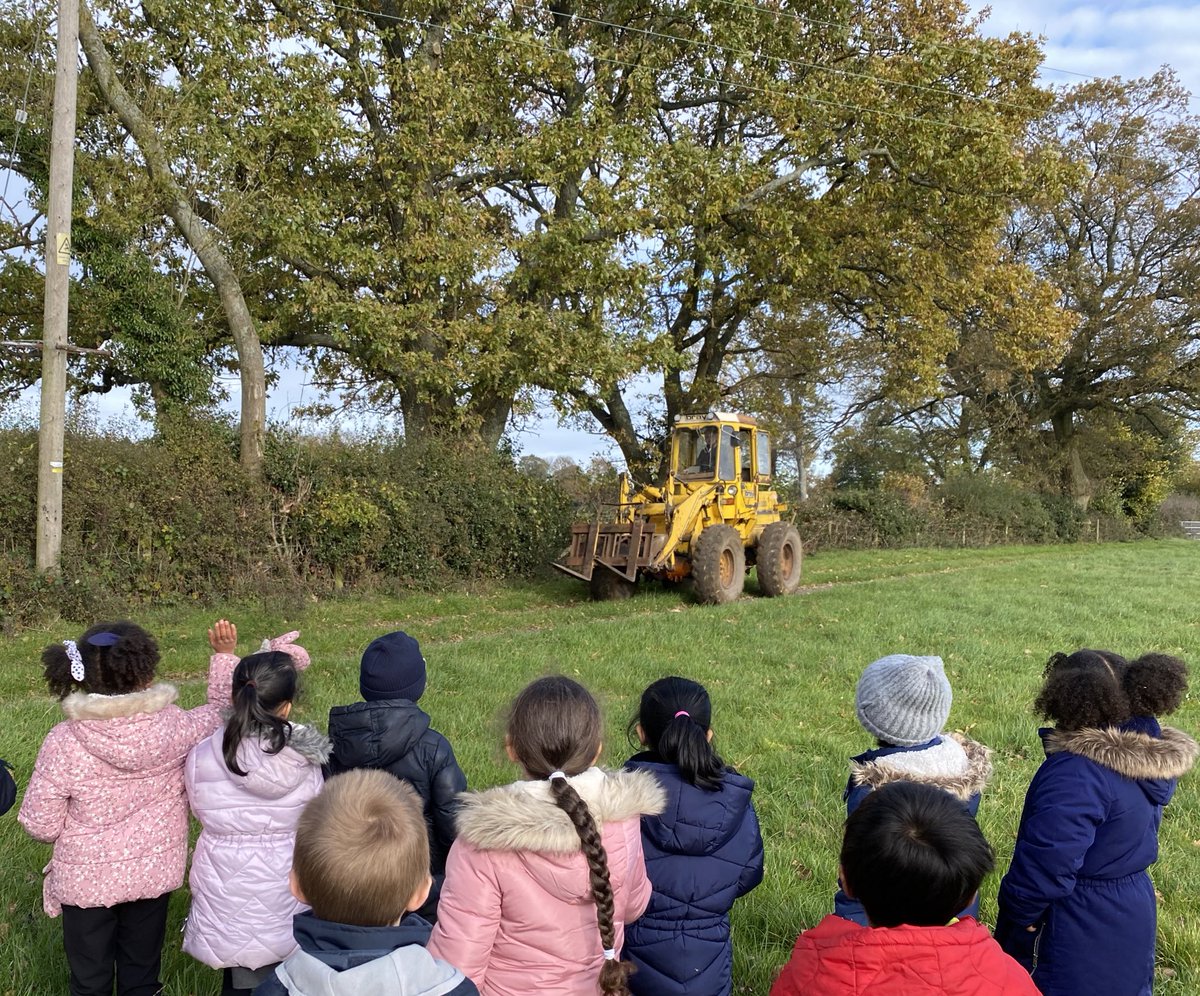 1A had a fantastic time at Wren Davis Farm this morning. 1B you’re in for a treat tomorrow! Don’t forget your wellies and coats 🧥🧤🧣