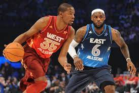 (bonus track)

Today the 2 current players with the most All-Star games face:

LeBron James (17)
vs
Kevin Durant (11) *

* Chris Paul has also played 11