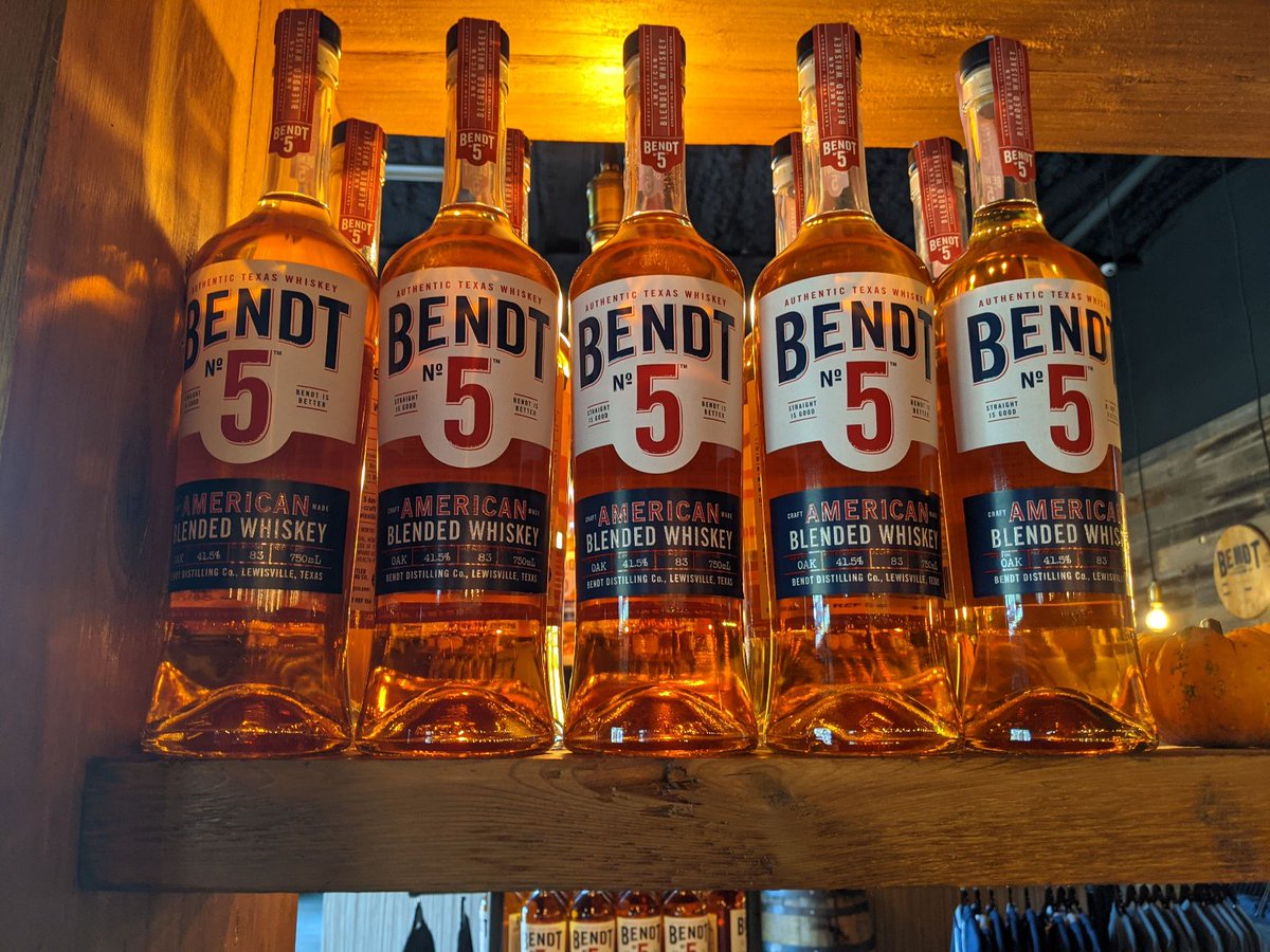 Rasilient's tweet photo. Cheers to building relationships &amp; great partnerships! 🥃 We had a great time sipping in Dallas last week for Whiskey Tasting with @wasabi_cloud &amp; #Rasilient. Thanks to all who joined us, we look forward to building business together!

#CloudSolutions #BetterTogether https://t.co/kRZdIZ0Hjo