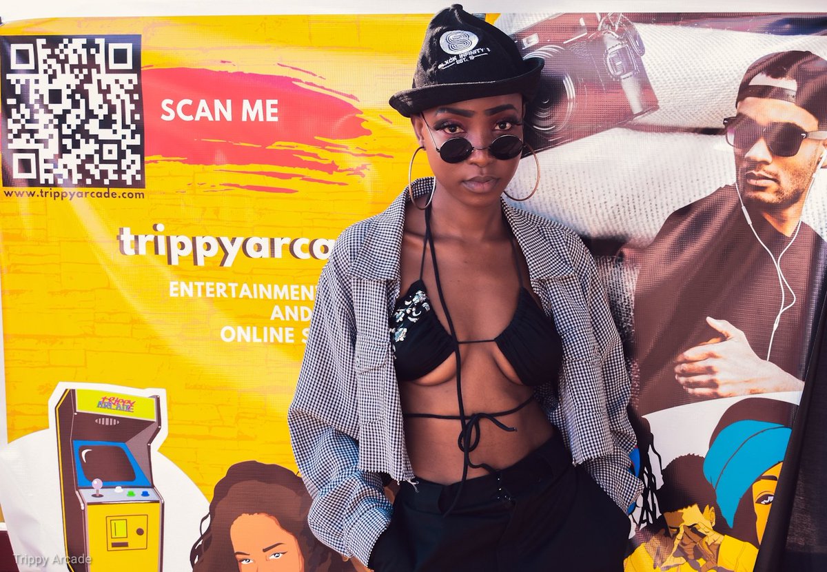 8Blackinfinity's tweet photo. Black🎱 Promo Visuals📸
Photo_cred:@Trippyarcade 
#black8 
#blxck8_promo https://t.co/v8FpAudEGM