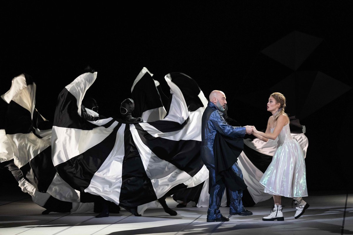 nikagoric's tweet photo. Some memories captured by wonderful Darja Štravs Tisu from our recent Die Zauberflöte
#house #role #debut #pamina #mozart https://t.co/180yDALID1