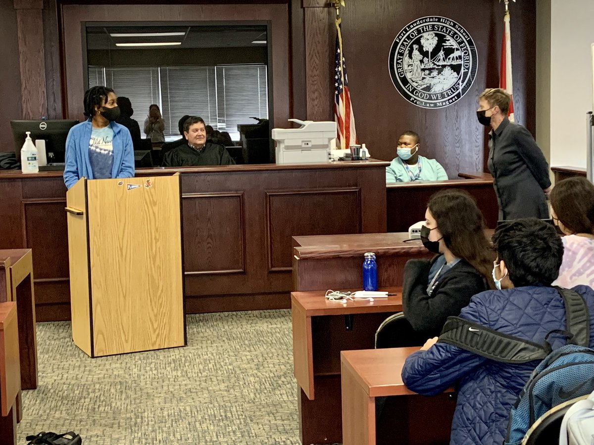 flhs_magnet's tweet photo. Day 1 of our Judicial Forum was a success!!! Who’s coming tomorrow during Period 6 for Day 2??? #meetthejudges #LAWTalks #justicerules @Broward_Bar @FlhsOfficial @magnetprograms https://t.co/RdQpPPoF90