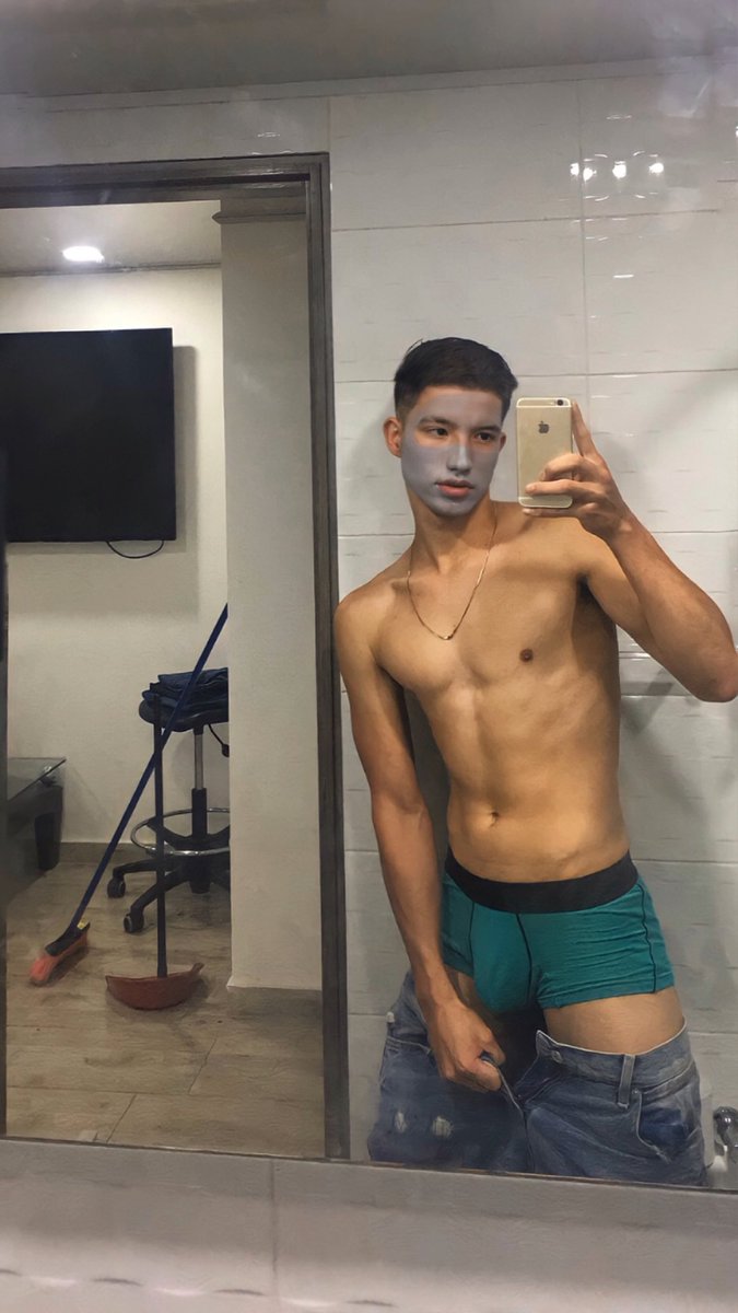 Juisial333's tweet photo. Mask time 💆🏻‍♂️💋 ¿RT? 😇 https://t.co/JT0o6XNXXp