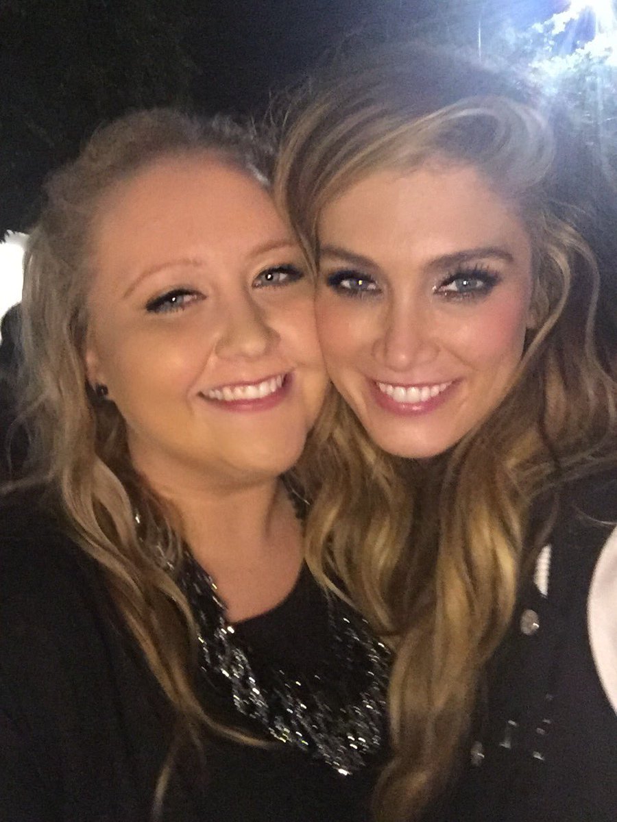 julia_rose_91's tweet photo. @DeltaGoodrem Happy Birthday beautiful lady! Hope you have a wonderful day! Love you always Xxx❤️🎉🎈❤️ https://t.co/PgqlSFIqh3