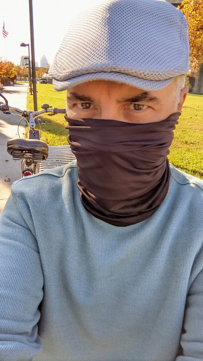 QueerVisions's tweet photo. One thing I know, the number one benefit of exercise for me is #gettingoutofmyhead. And today is a gorgeous one in Louisville, Kentucky for doing just that. But still, that wind chill factor on a bike must be taken seriously! #singlegay #LivingSingle #cyclinglife #mentalhealth https://t.co/RduwwO5lx1