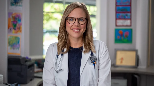 thehill's tweet photo. Pediatrician unveils challenge to Republican Rep. Mace in South Carolina
 https://t.co/XcWMlsKFq3 https://t.co/H9YW6HudO1