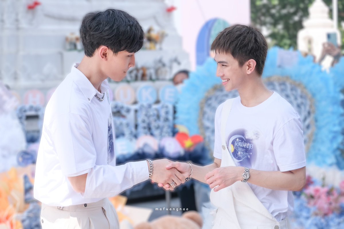 mafuangnao's tweet photo. ไม่มีไรหยอก อยากจับมือเฉยๆ 😏

#บวงสรวงLoveAt9 
#เจ้าแก้มก้อน #โอห์มไง https://t.co/chIQzcK9DL