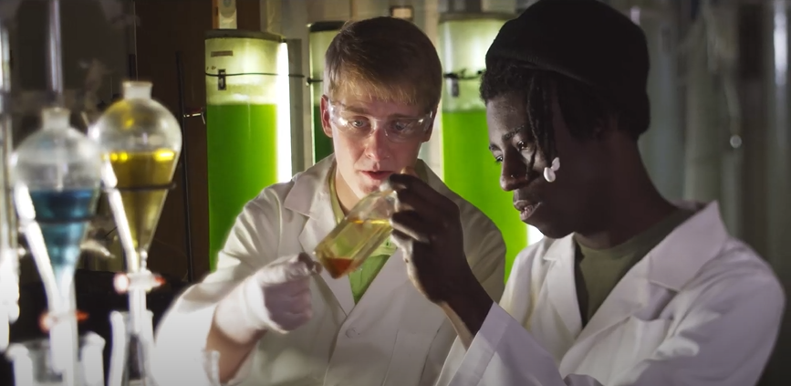 Growth4VA's tweet photo. Happy #STEMDay! Today we’d like to celebrate #STEM education happening across the Commonwealth and encourage the development of clear #talentpathways that connect students to fulfilling careers in STEM with Virginia-based employers. https://t.co/yjwrJriogM