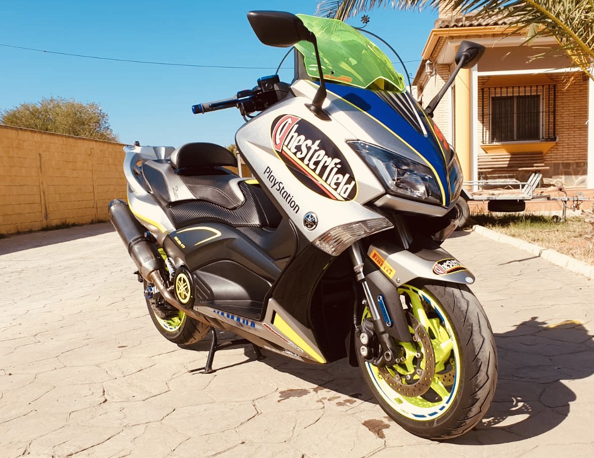 tmaxsevilla's tweet photo. Seguimos sumando @tmaxsevilla #tmax530 #tmax560 #tmax500 #akrapovic #lightech #carbono #yasuni #polini #leovince #bcd #galfer #rizona #ohlins #jcosta #bembro #goodri #bykers #scooters #motocicleta #maxiscooters #yamaha #yamahatmax #turbo #turbotmax #andalucia #españa #club https://t.co/0w2pIulgj1