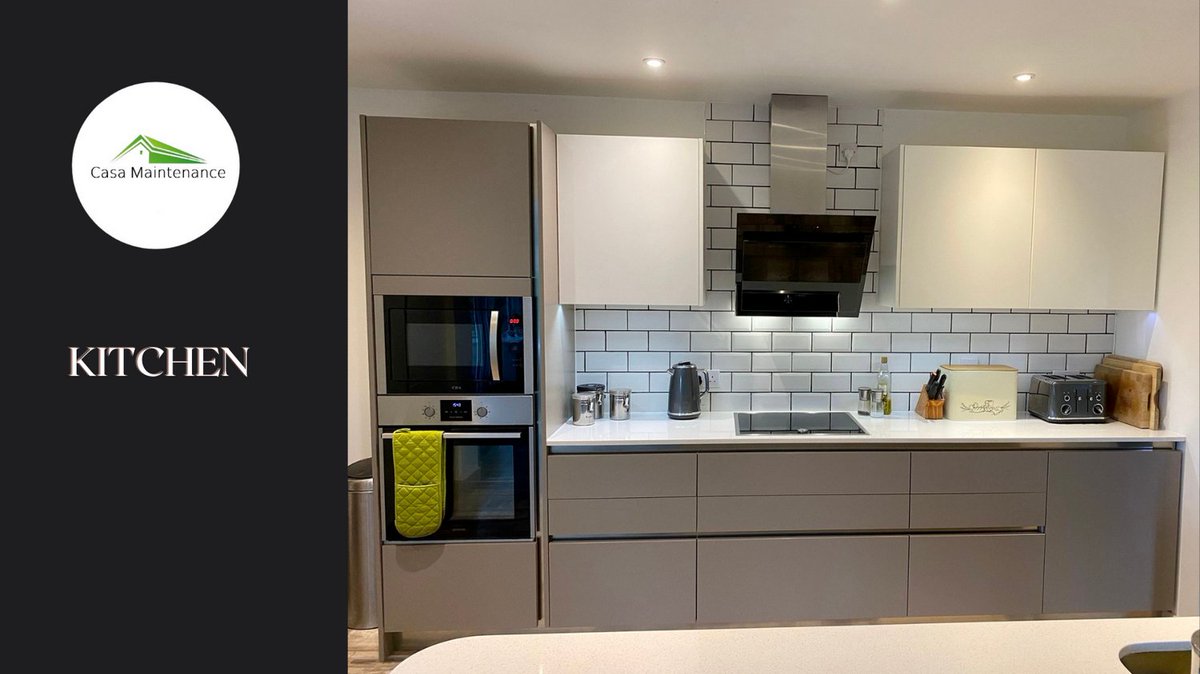 CasaMaintenance's tweet photo. New Cooker Hood and Tiles is the perfect addition to this beautiful kitchen π You canβt go wrong with a white subway tile, clean and stylish. What do you think? #cookerhood #cookerhoods #whitetiles #whitesubwaytiles https://t.co/eGAlbifnRX