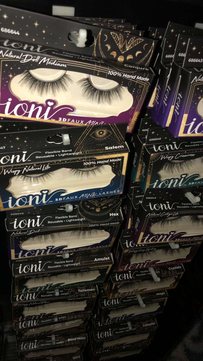 queencxb's tweet image. Scored my very first full ioni lash collection that I have never seen before! 😮‍💨😱✨

#ionilash #lashes #ioni #ionibar