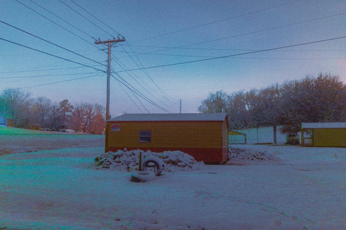 whateveroxy's tweet image. colors in the snow