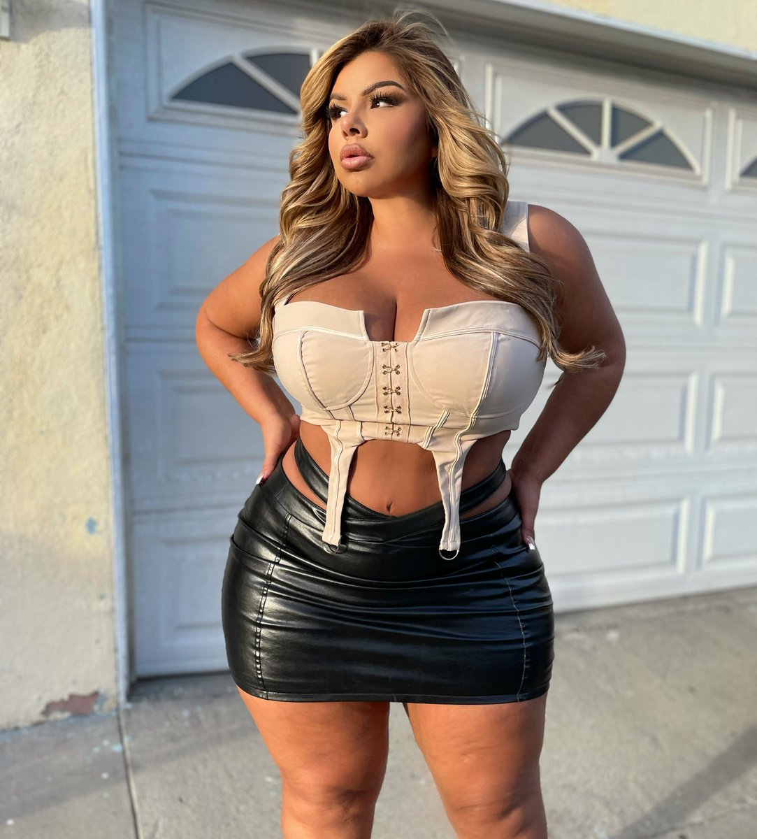 mshellraveni's tweet photo. Want a better look ?👀 https://t.co/nMfYZzce79