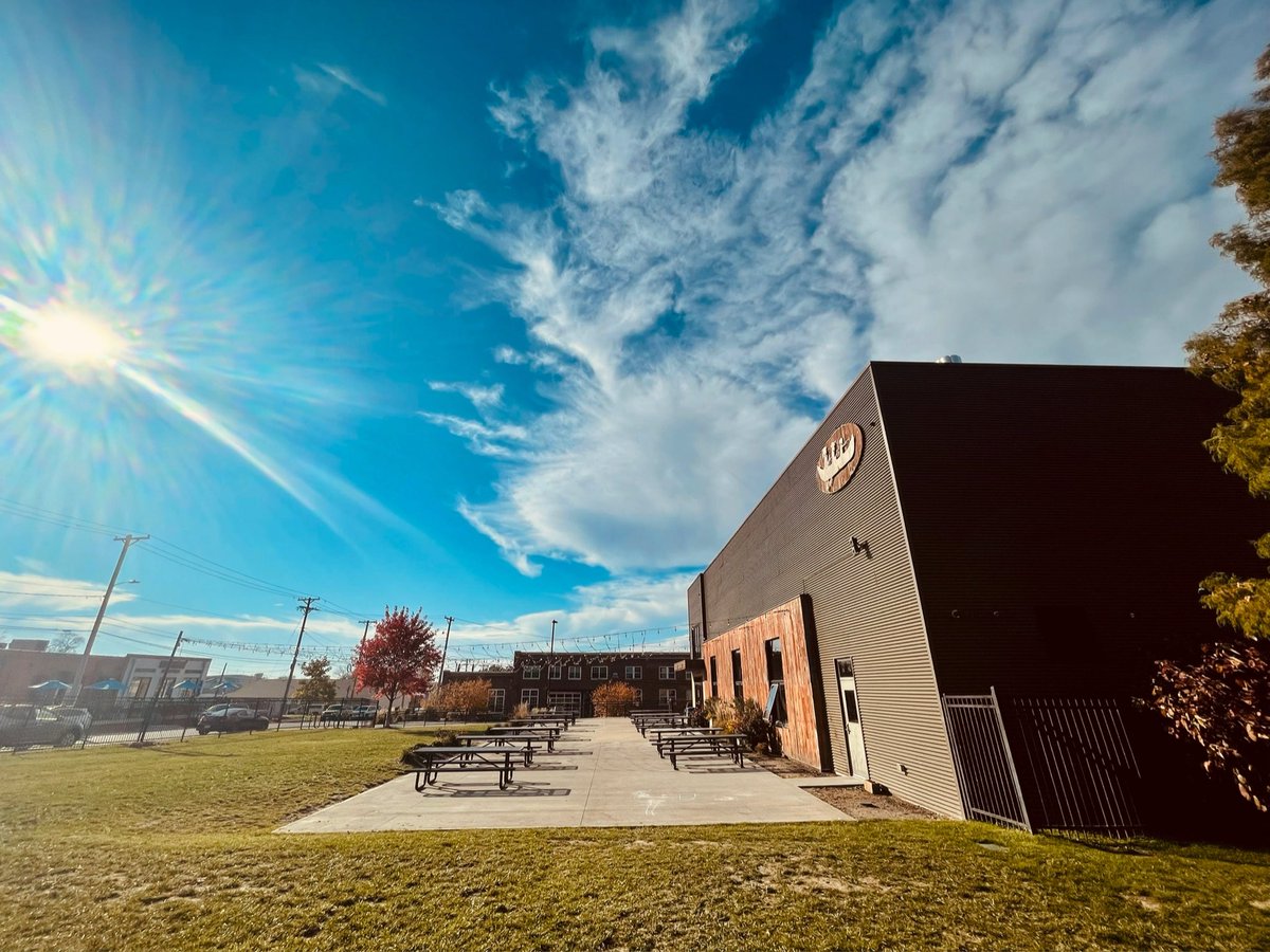 LogboatBrewing's tweet image. It’s days like today that make us wish we were open on Mondays 😎