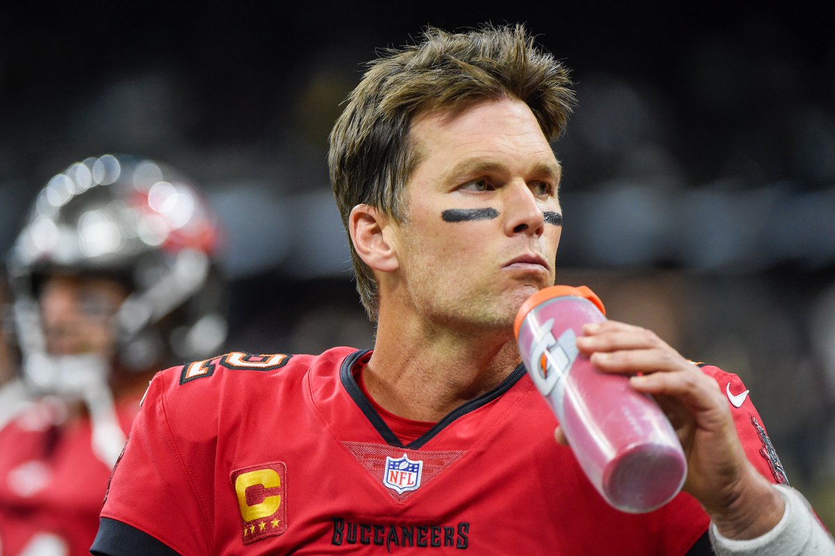 brgridiron's tweet photo. Midway through his 22nd NFL season, Tom Brady is now the favorite for MVP (+350).

 @br_betting https://t.co/wCQbNy8SVu