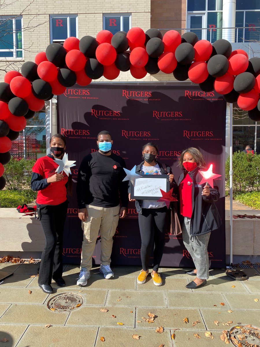 AccessRutgers's tweet photo. #CelebrateFirstGen Educational Equity Group at the Plaza on Livingston Campus celebrating National First-Generation College Day! #FirstGenProud #FirstGenVillage #FirstGenAlly #TRIOWorks https://t.co/XCBgSzyqjE