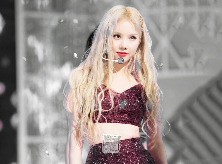 EG1RLEUNHA's tweet photo. blonde eunha. #MAGO1stAnniversary https://t.co/Q3oYekB4k5