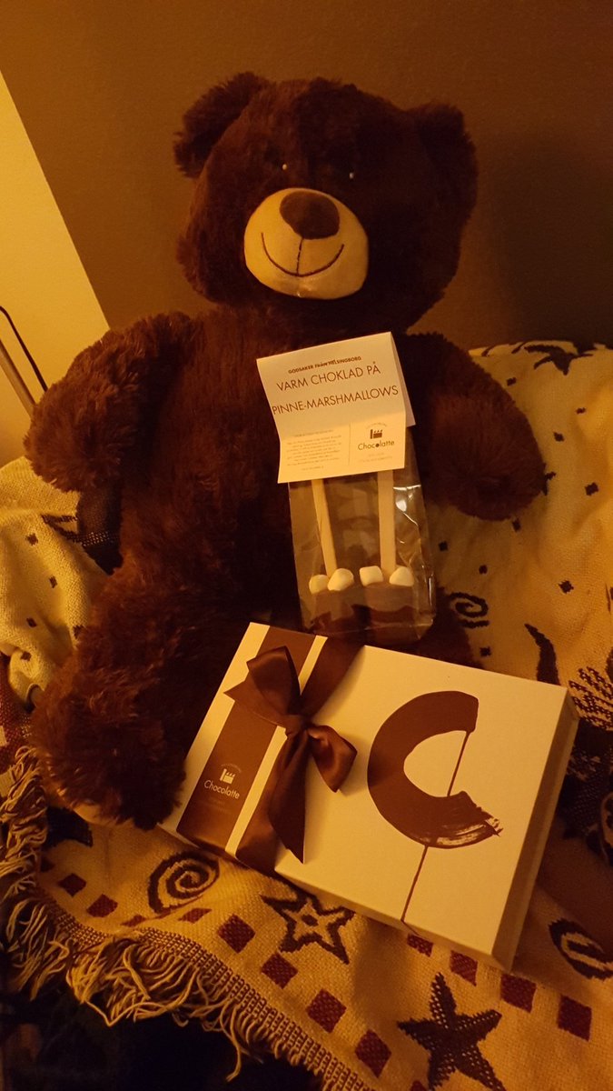 MinxtressIsa's tweet photo. New date/possibly future Bull brought Me to the Great Swedish Beer festival, took Me to dinner and got Me this adorable artisan chocolate gift set for My birthday. Do you feel like youve done enough for Me lately?

💸 findom femdom Sverige domina cph pengaslav cashmeet hbg Göttin https://t.co/i2AillZFPA