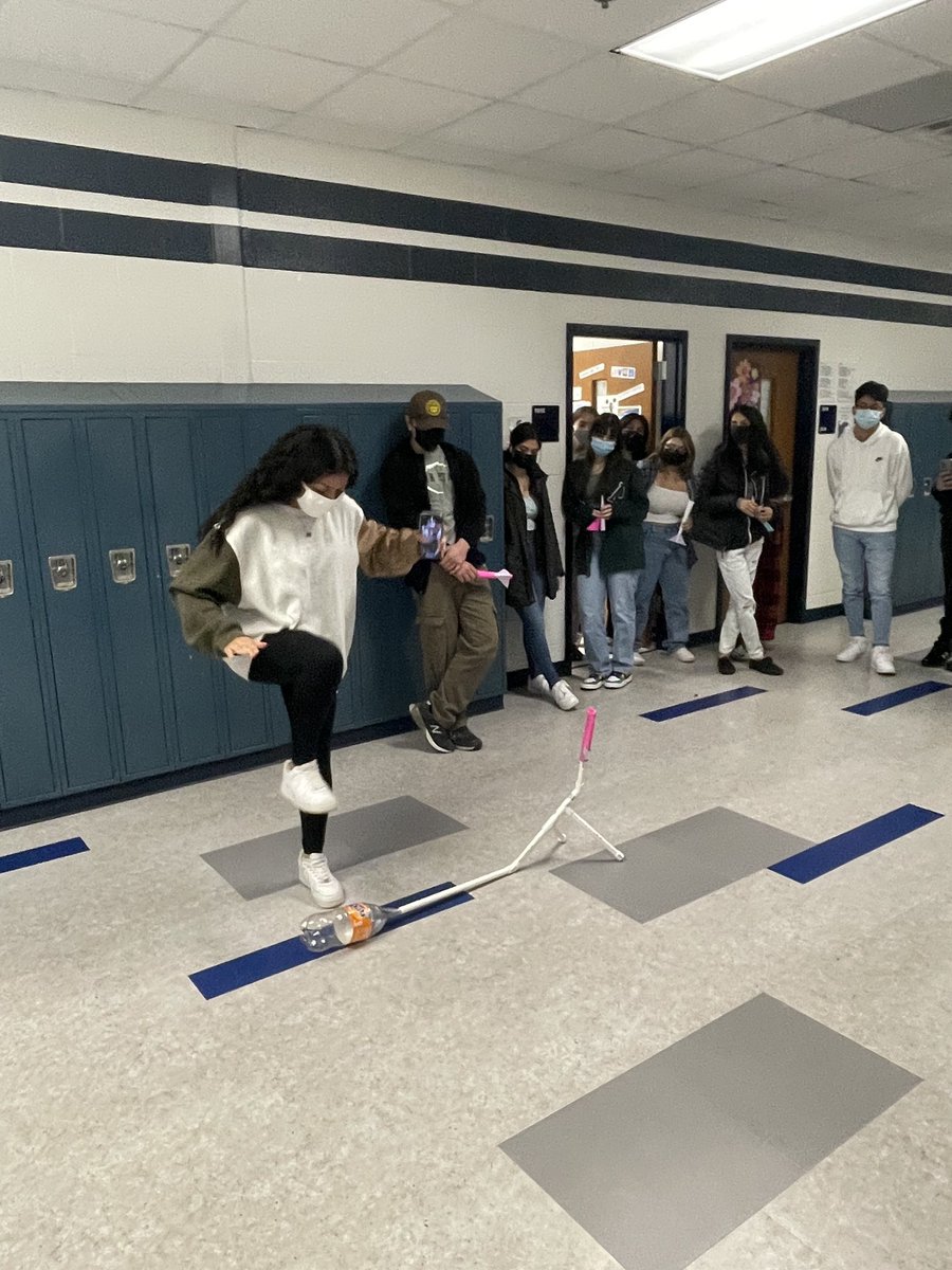 OsbournAVID's tweet photo. #AVID11 students combining STEM with #literacy as a part of their reading of Hidden Figures. Building leadership capacity through literacy and STEM! #NationalSTEMDay @youngme8 @mymcpsva @OneOsbourn #OneOsbourn @HiddenFigures https://t.co/I9zF7caBXB
